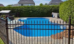 Edwardsville IL Professional Swimming Pool Fence Contractor