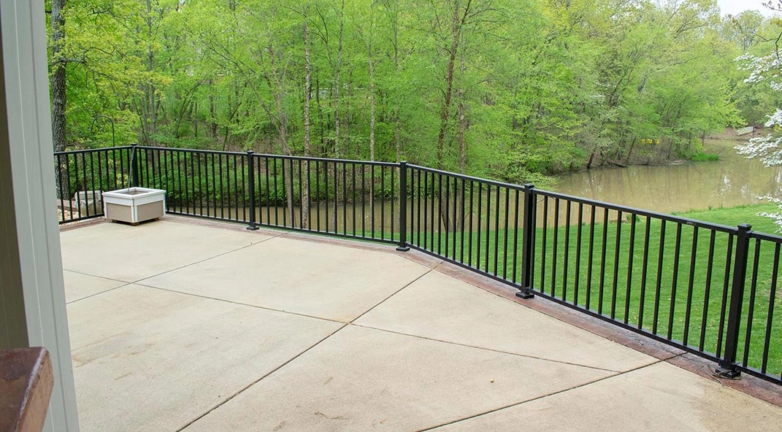 Wrought Iron Fencing ⋆ EDWARDSVILLE FENCE & DECK COMPANY